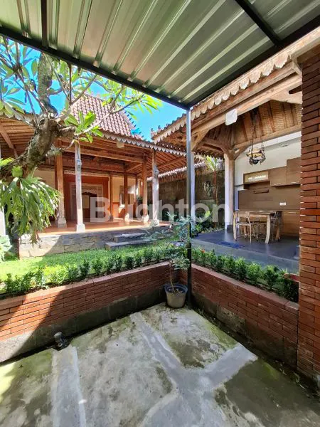 image VILLA MEWAH 200M² DENGAN TAMAN ASRI DEKAT PANTAI SANUR (7)