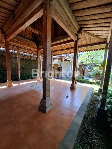 image VILLA MEWAH 200M² DENGAN TAMAN ASRI DEKAT PANTAI SANUR (8)