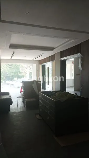 image RUKO PREMIUM 4.5 LANTAI METRO BROADWAY PIK, AREA BISNIS STRATEGIS (7)