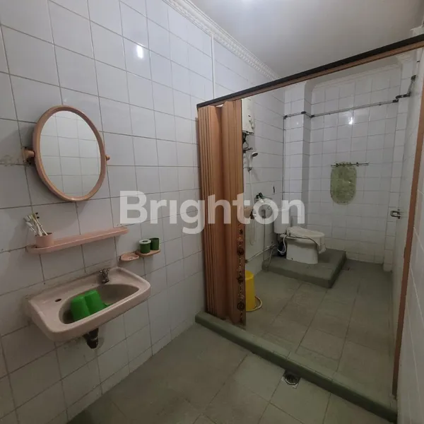 image RUMAH 3 LANTAI LOKASI STRATEGIS DI TAMANSARI DEKAT MANGGA BESAR (6)
