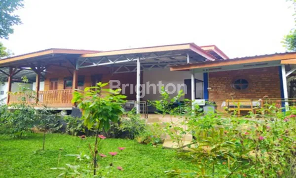 TANAH & RUMAH KEBUN – SUKABUMI