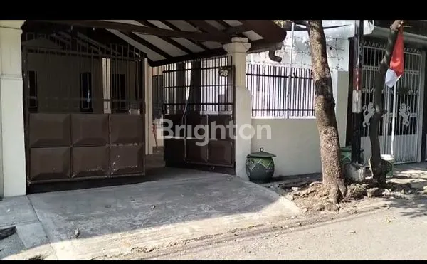 image RUMAH 2 LANTAI SIAP HUNI - RAYA KUPANG JAYA, SURABAYA (1)