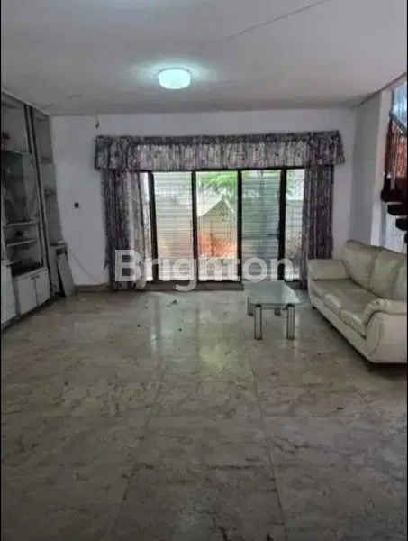 image RUMAH LUAS DI GELONG BARU TOMANG JAKBAR.AKSES MUDAH,LOKASI MENARIK. (2)