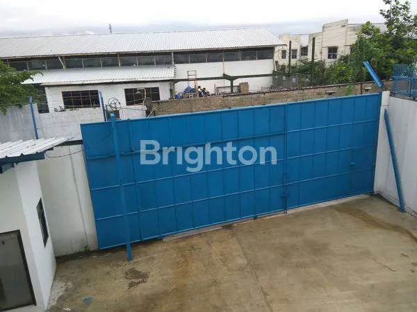 image GUDANG PREMIUM 2000M² HOOK DI KAWASAN INDUSTRI CIBOLERANG BANDUNG (1)