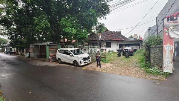 image LAHAN + BANGUNAN TUA LIMO DEPOK (2)