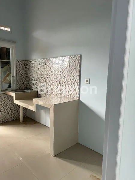 image RUMAH ASRI 2KT DI WONOREJO - HALAMAN LUAS DAN TERAWAT (6)