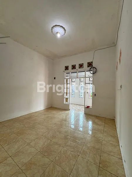 image RUMAH CANTIK RENOVASI BARU 110M² DEKAT ISLAMIC CENTER (3)