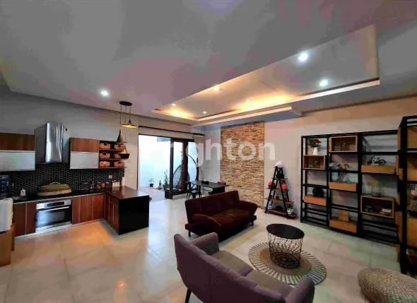 image RUMAH 2LANTAI DI JAKARTA TIMUR (5)