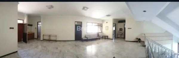 image \\UD83D\\UDD25 RUMAH DARMO PERMAI TIMUR 2 LANTAI, LOKASI SUER STRATEGIS COCOK UNTUK USAHA KANTOR/RESTO/KAFE (7)