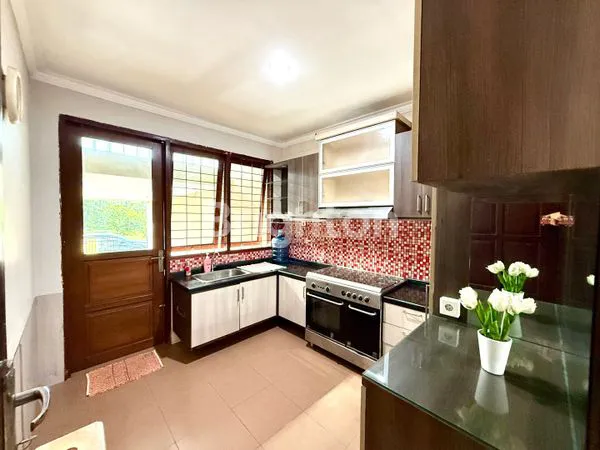 image SEWA RUMAH LUAS SIAP HUNI (4)