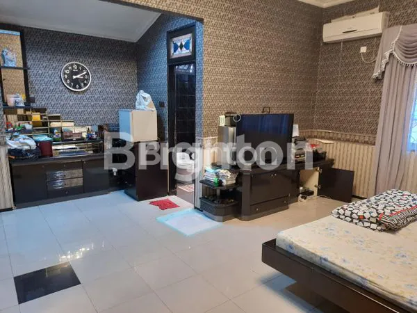 image RUMAH DARMO SATELIT UTARA SEMI FURNISHED, SIAP HUNI (3)