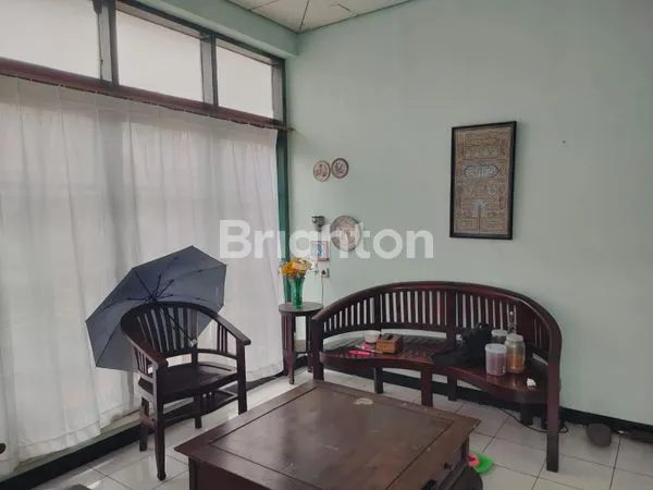 image RUMAH HOOK MEWAH 3 LANTAI DEKAT TOL MOH TOHA BANDUNG (4)