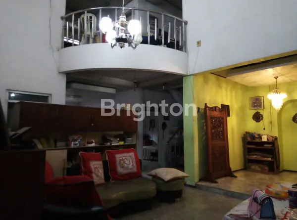 image RUMAH MEWAH 6KT DI SARONO JIWO - HOOK SIAP HUNI 300M² (3)