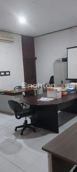 image RUMAH MEWAH DI JL. DANAU SINGKARAK – MEDAN \\\\U2728 (7)