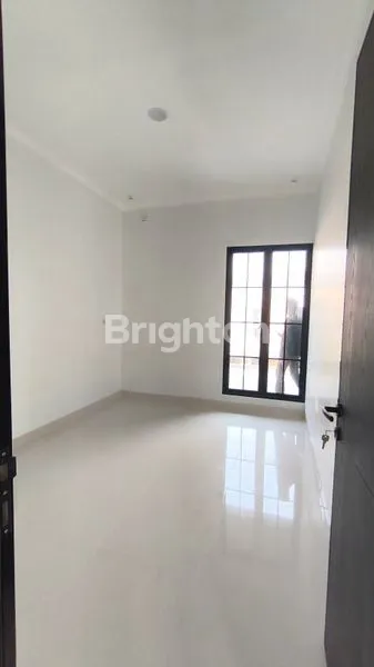 image RUMAH JUAL BULEVAR HIJAU HARAPAN INDAH BEKASI BANGUNAN BARU MODERN MINIMALIS SIAP HUNI (6)