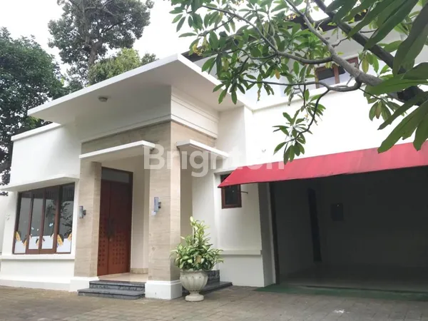 image RUMAH LUAS BERKELAS  1000M DENGAN KOLAM RENANG DI AREA HIGH TRAFFIC ANTASARI JAKSEL. COCOK UNTUK KANTOR ATAU RUMAH (1)