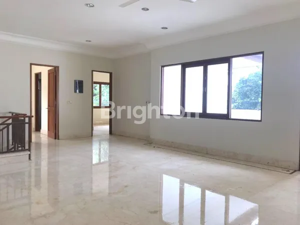 image RUMAH LUAS BERKELAS  1000M DENGAN KOLAM RENANG DI AREA HIGH TRAFFIC ANTASARI JAKSEL. COCOK UNTUK KANTOR ATAU RUMAH (7)