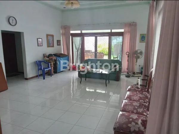 image RUMAH SIAP HUNI 1.5 LANTAI MANYAR KARTIKA ONE GATE SISTEM  (3)