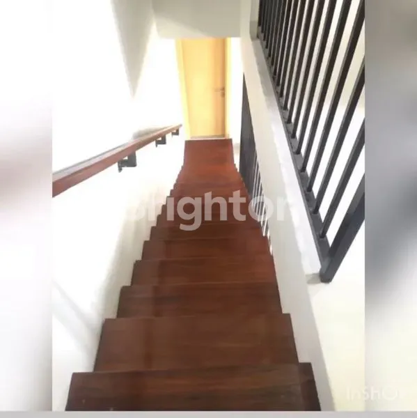 image RUMAH CANTIK CLUSTER ELITE BELAKANG ALANA (8)