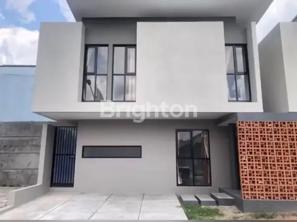 image RUMAH CANTIK CLUSTER ELITE BELAKANG ALANA (1)