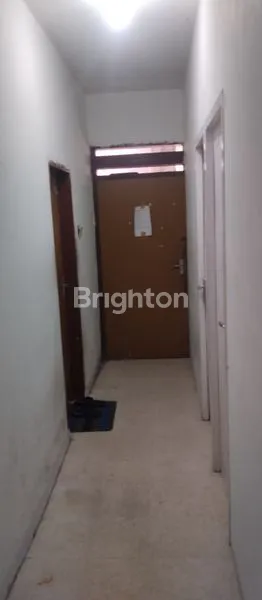 image RUMAH KOST 10 KT FURNISHED 2 LANTAI DEKAT KAMPUS  NEGERI UM MALANG (4)