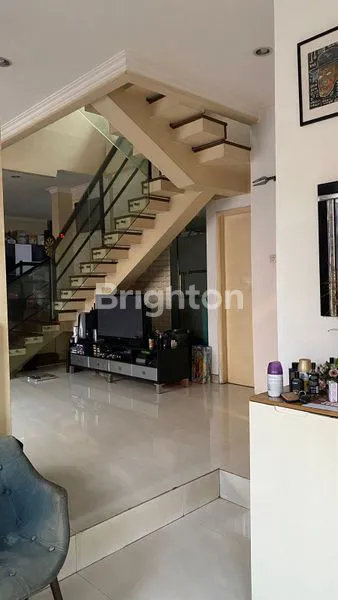 image RUMAH HOOK SIAP HUNI DI CIBUBUR (7)