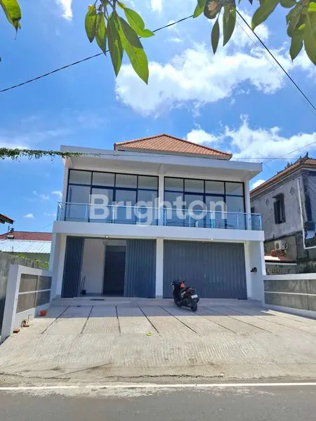 image RUKO BARU DI LOKASI STRATEGIS PUSAT KOTA DENPASAR. PARKIRAN LUAS MUAT 4 MOBIL (1)