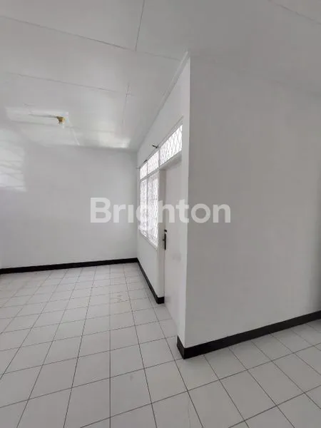 image RUMAH STRATEGIS SIAP HUNI DI ARCAMANIK-KOTA BANDUNG (5)