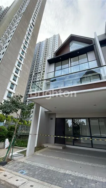 image RUMAH 3LANTAI DI PIK2 CLUSTER OSAKA PANTAI INDAH KAPUK JAKARTA UTARA (1)