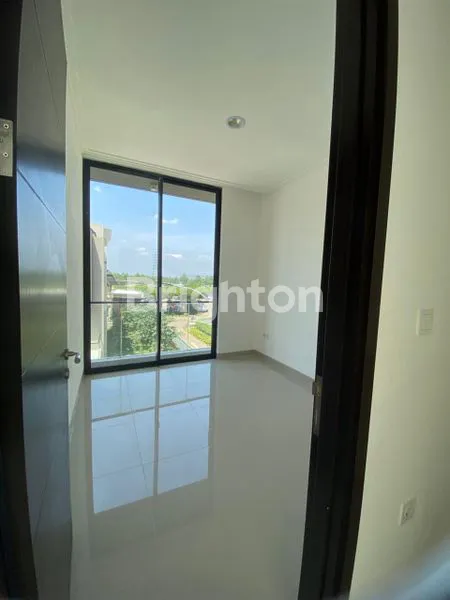 image RUMAH 3LANTAI DI PIK2 CLUSTER OSAKA PANTAI INDAH KAPUK JAKARTA UTARA (3)