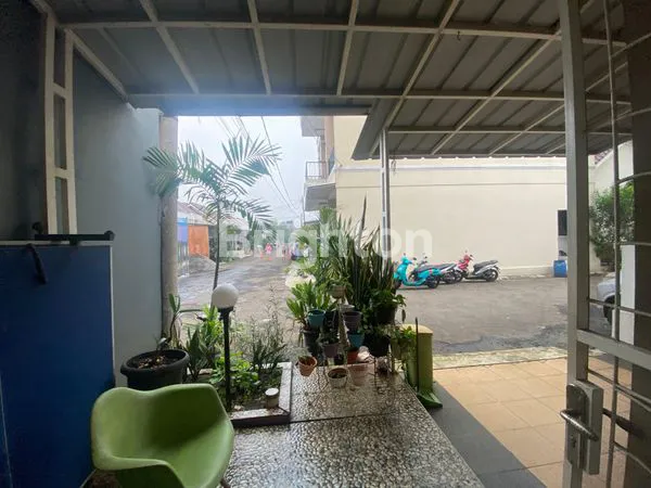 image RUMAH FULL FURNISH STRATEGIS DEKAT TOL PAMULANG-TREVISTA CIPUTAT (2)