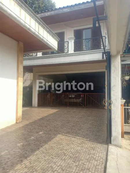 image RUMAH + TANAH LUAS 700M² DENGAN GAZEBO & GARASI 2 LANTAI DI CIMANGGIS DEPOK (2)