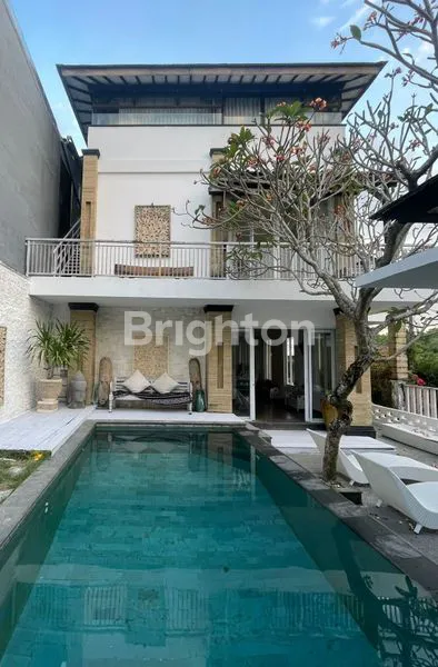 VILLA CANTIK 4 BEDROOM DEKAT DENGAN PANTAI BALANGAN UNGASAN