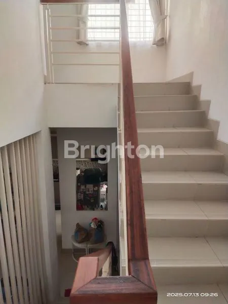 image RUMAH MEWAH 2 LANTAI SEMI-FURNISHED DEKAT MRT LEBAK BULUS (6)