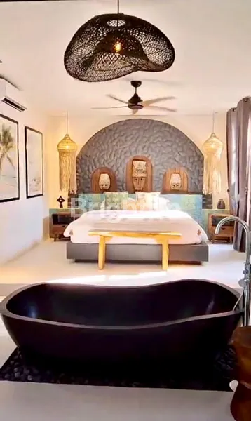 image VILLA LOKASI SEMINYAK (1)