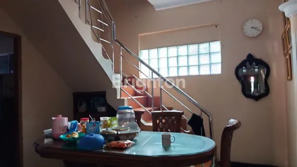 image RUMAH 2 LANTAI ASRI SEMI-FURNISHED DI KELAPA DUA, DEPOK (7)