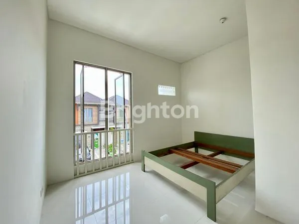 image GREENLAND MENGANTI GRESIK, BARU 2LANTAI (2)