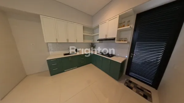 image RUMAH MEWAH 2 LANTAI DI KOTA MALANG (5)