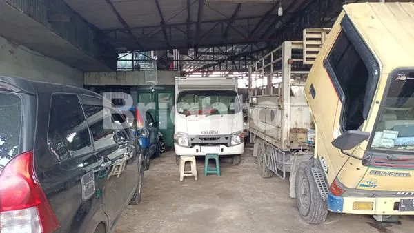 image RUMAH HITUNG TANAH COCOK UNTUK USAHA (2)