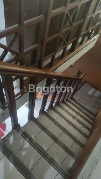 image DISEWAKAN RUMAH PINGGIR JALAN PROTOKOL LOKASI STRATEGIS (6)