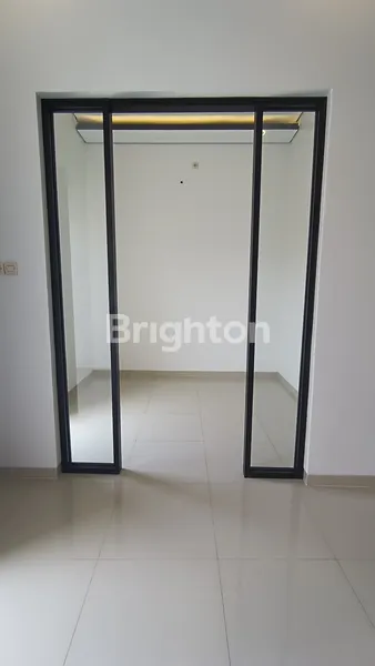 image RUMAH BARU BAGUS 2 LANTAI DI LEBAK SELANGKAH DARI RAYA KENJERAN HANYA 1,1M (6)