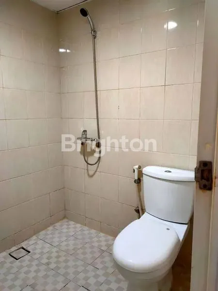 image APARTEMEN UC BERKELEY FULL FURNISH  (7)