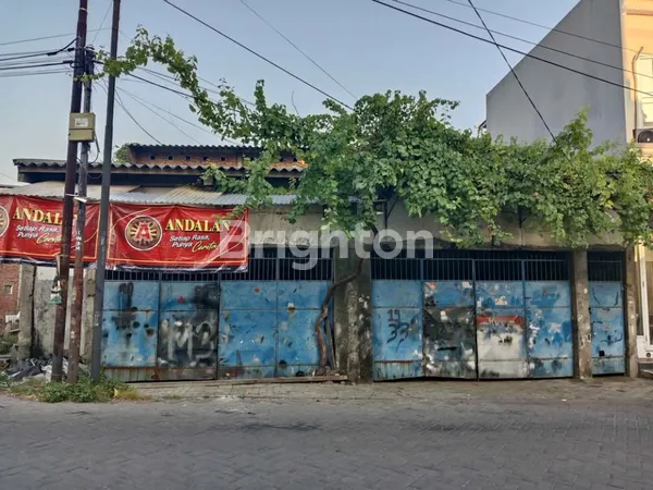 image GUDANG TENGGILIS SIAP PAKAI EX BENGKEL STRATEGIS DEKAT RAYA JEMURSARI (1)