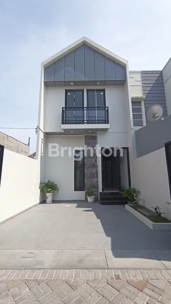 image MURAH RUMAH BARU BAGUS 2 LANTAI DI LEBAK SELANGKAH DARI RAYA KENJERAN HARGA 1,1M (1)