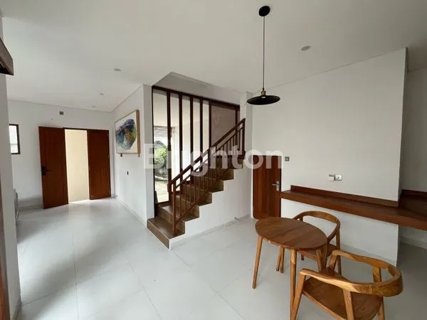 image RUMAH SEMI VILLA FULLY FURNISHED LOKASI STRATEGIES (8)