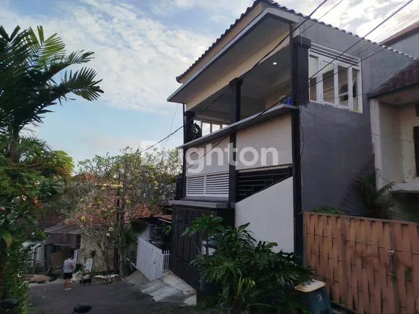 image BEBAS BANJIR!!! RUMAH 3 BR DEKAT PANTAI AYANA JIMBARAN  (2)