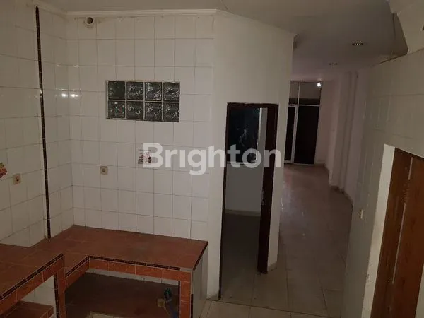 image RUMAH 4 LANTAI PREMIUM JELAMBAR - SIAP USAHA & HUNIAN NYAMAN (4)