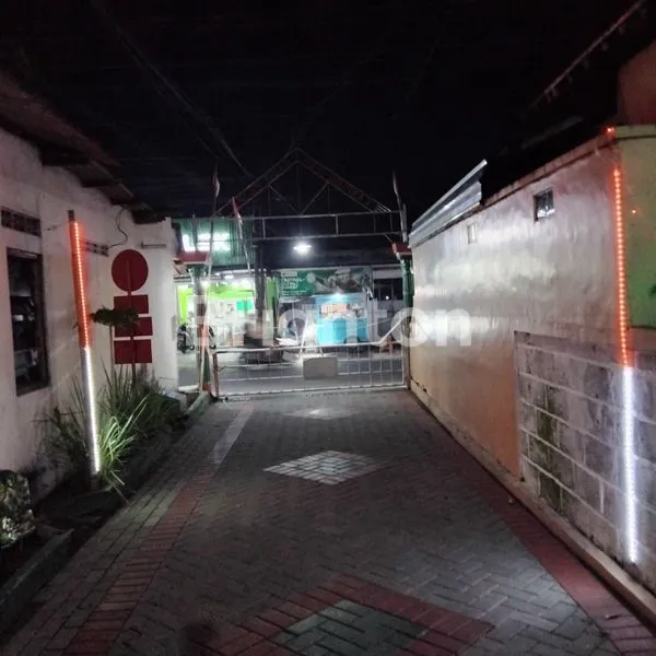 image RUMAH STRATEGIS SI CONDONGCATUR (2)