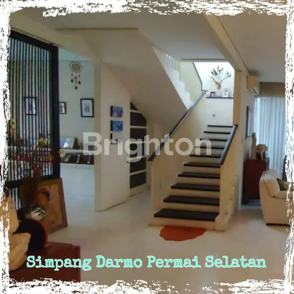 image RUMAH SIMPANG  DARMO PERMAI SELATAN (2)