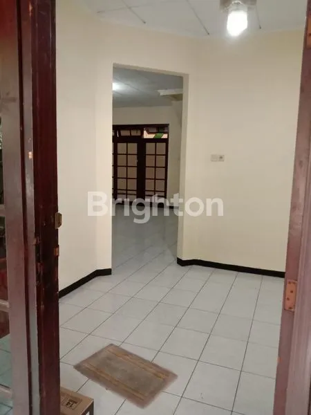 image DIJUAL RUMAH 2 LANTAI DI KELAPA GADING JAKARTA UTARA. DEKAT MALL KELAPA GADING (2)